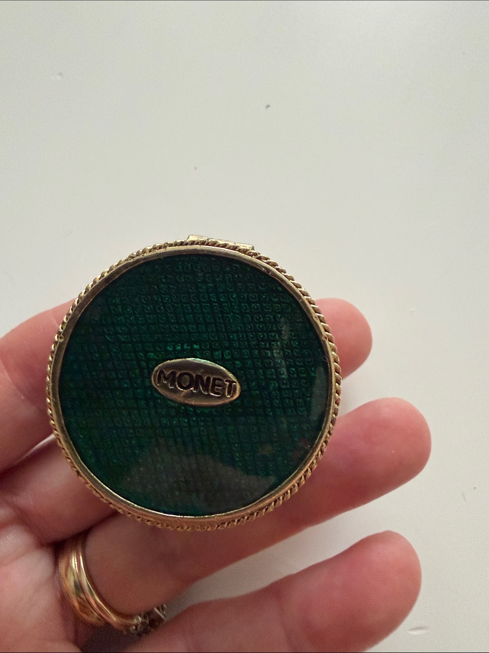 Festive pill box - Picture 4 of 4